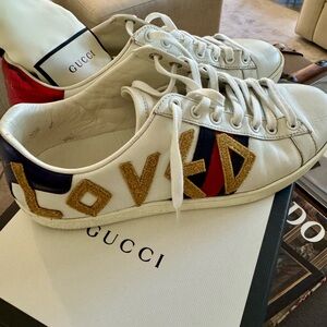 Gucci Women's White and Gold Sneakers
